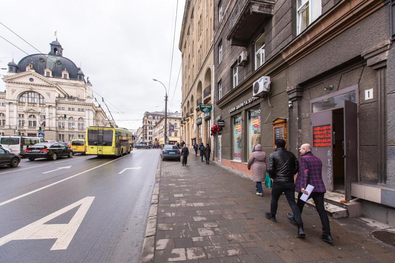 Апартаменти Біля Оперного Центр Краща Локація 2 Кімнати Lviv Exterior photo